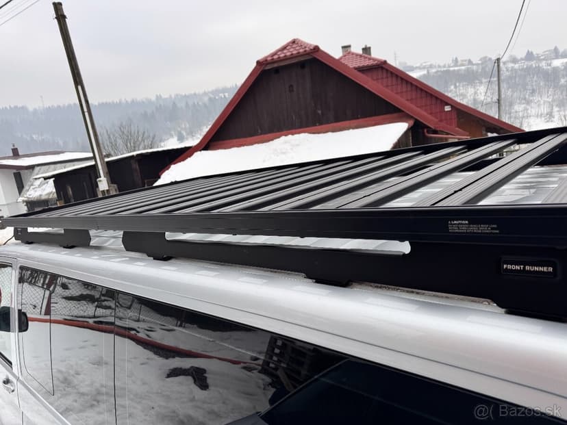 Strešný nosič FRONT RUNNER + Lightbar pre T5 Long