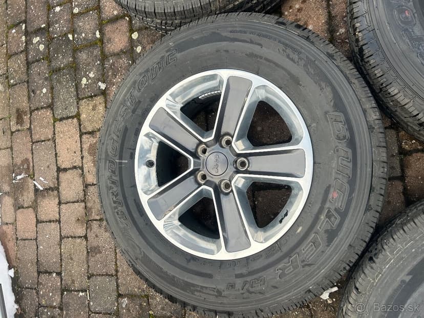 Jeep Wrangler JL JK 255/70 r18 sada 5 kolesa