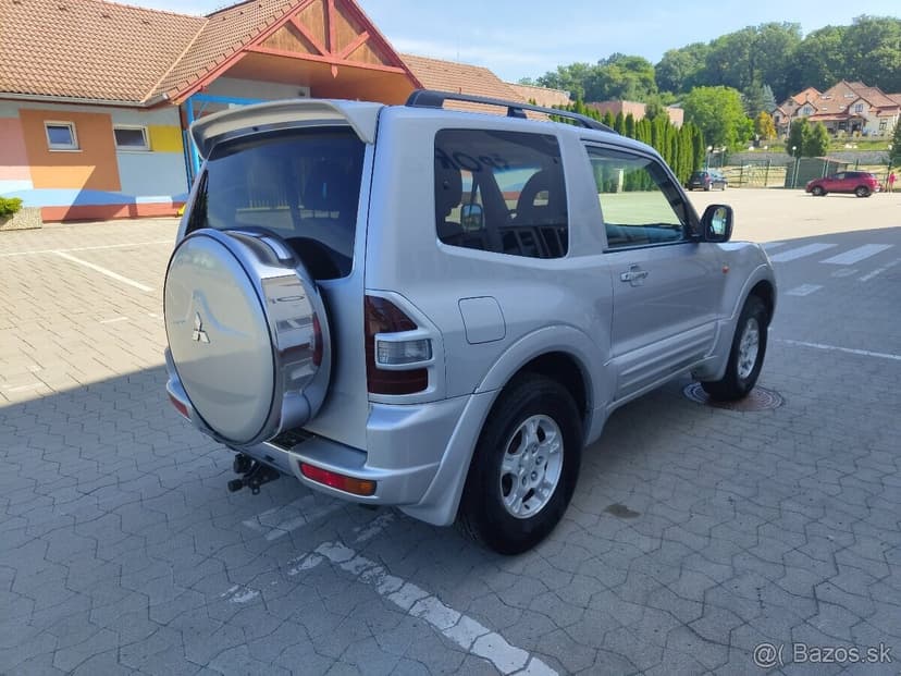 Mitsubishi Pajero 3.2 DI-D GLX 4WD,AT, 118kW, 3d.