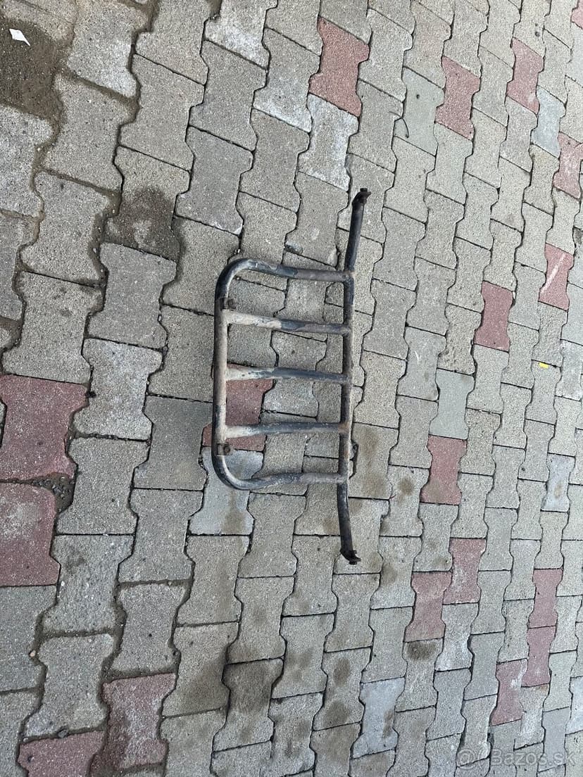 lada niva 4x4 predny ram original