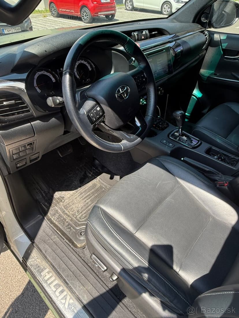 Toyota hilux