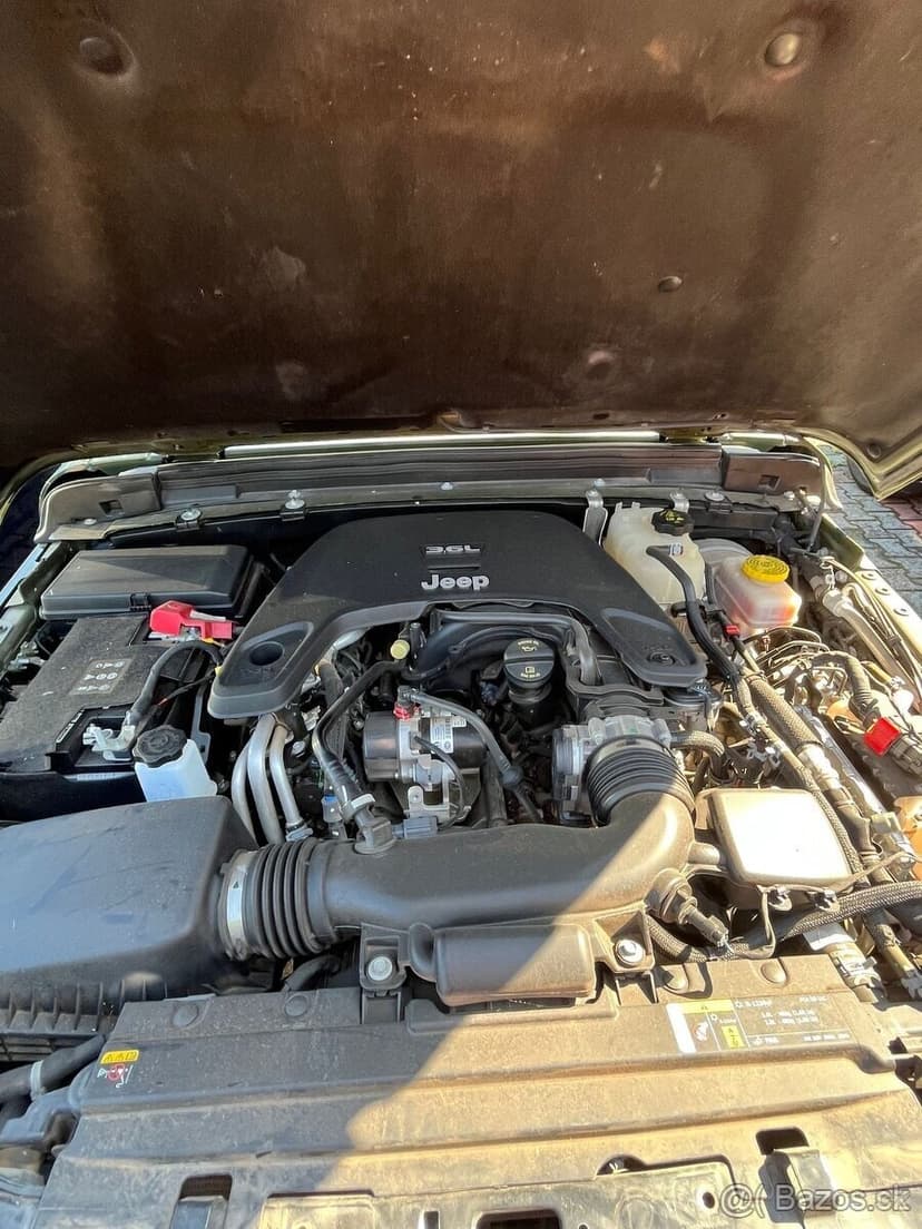 Jeep Wrangler 3.6 V6 2021 – poškozeno auto je v ČR