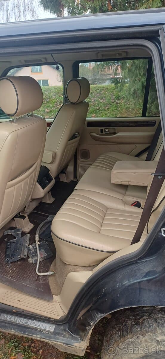 Predám Range Rover P38 4.6 V8 bez motora