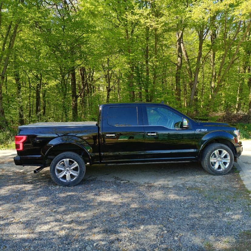 Predám USA pickup Ford F150 PLATINUM 2020