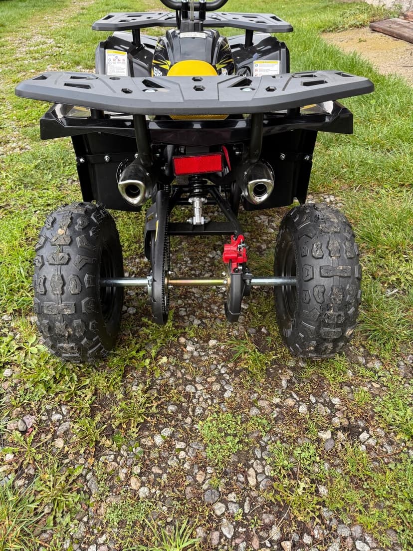 Detská benzínová štvorkolka