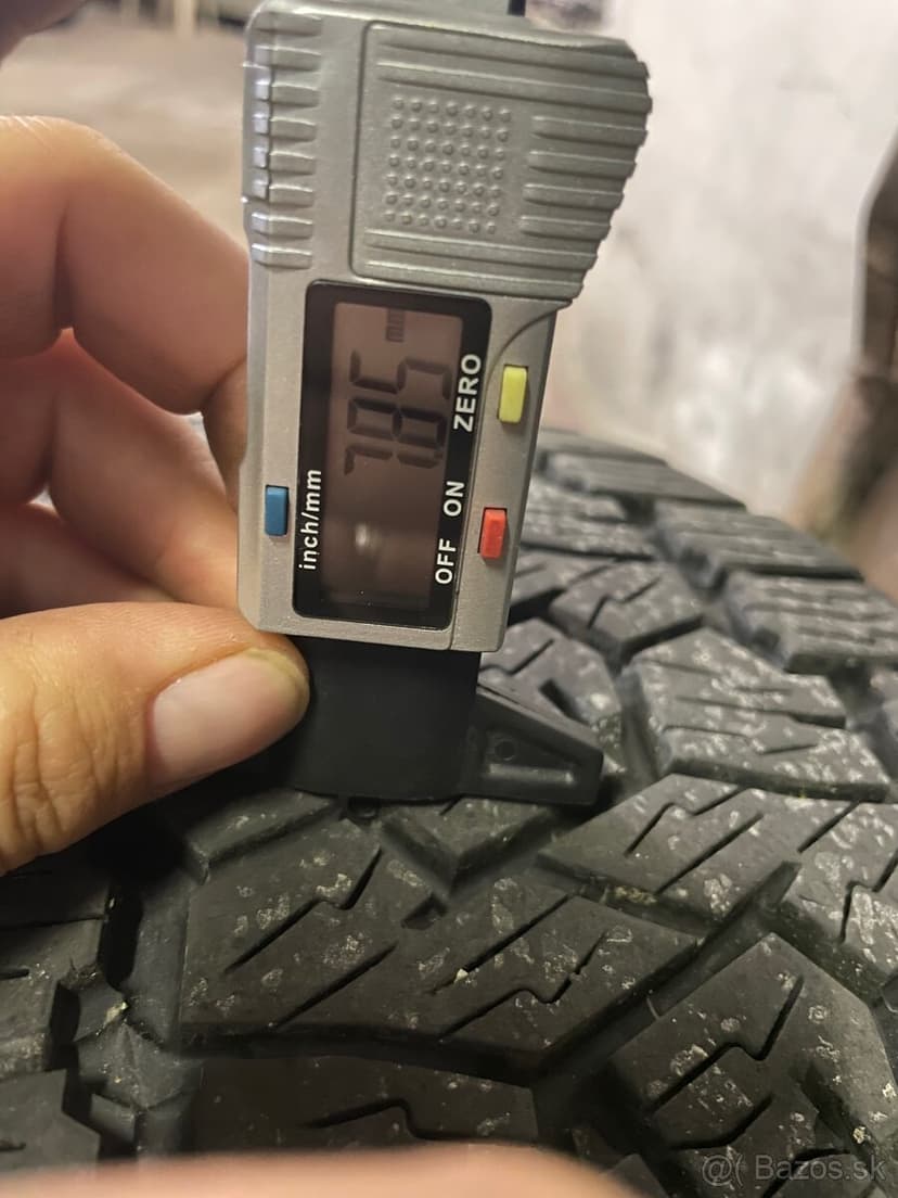 Toyo open country at2 255/70 r18 90%