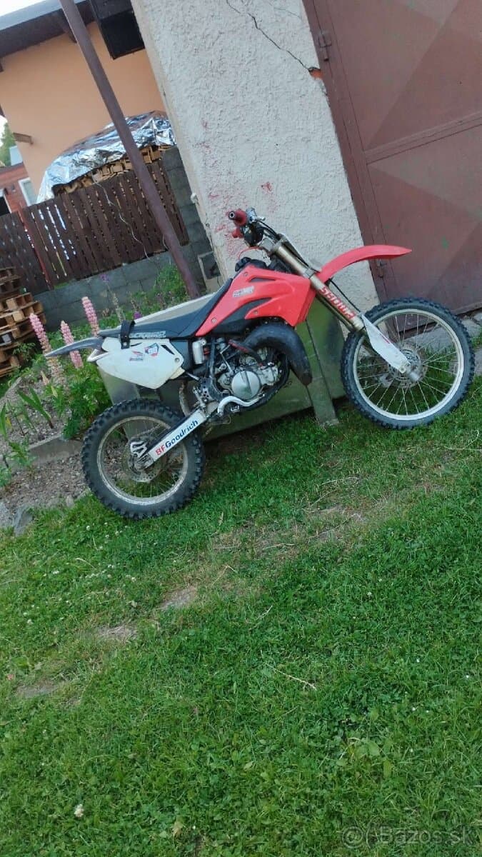 Honda cr85