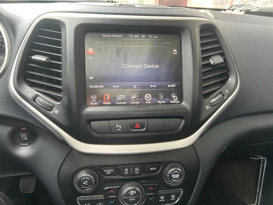 navigatie originala jeep cherokee 2013-2018
