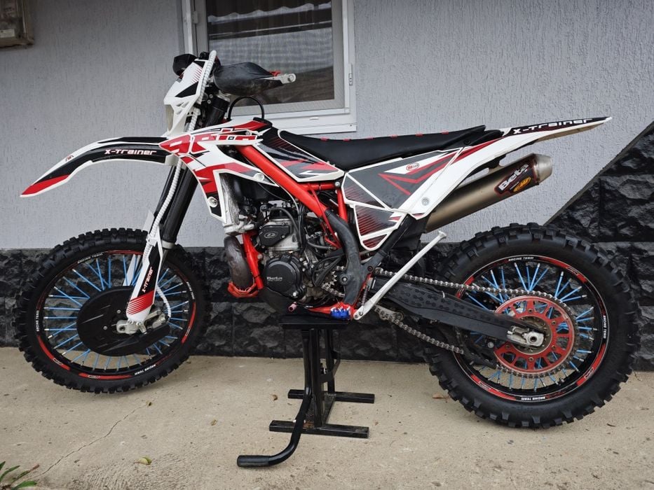 Vând Beta 300 2t 2018