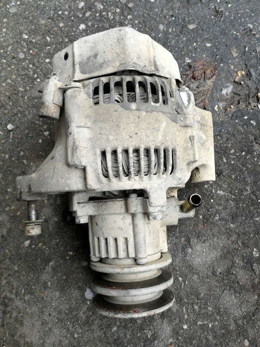 alternator TOYOTA Hilux / 4 Runner / Lj Cruiser
