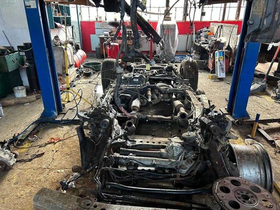 Sasiu cu acte  toyota land cruiser j 200 an 2009