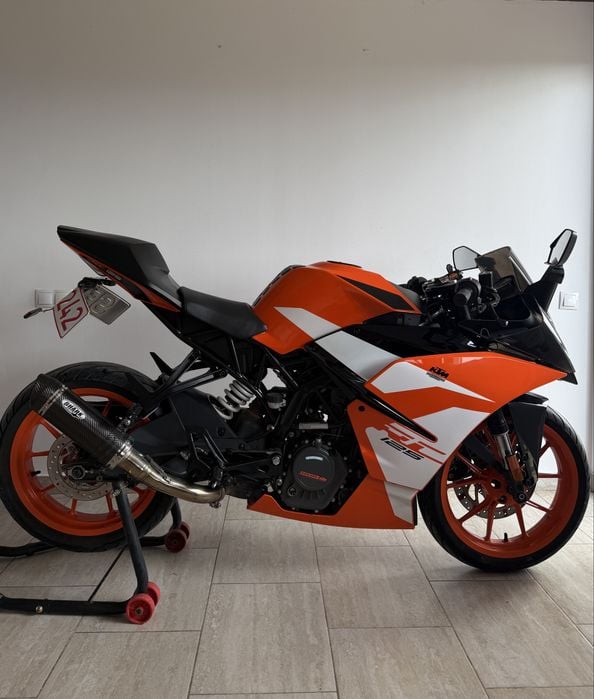 Vând KTM RC 125 2018 – fără accidente, full service KTM Germania