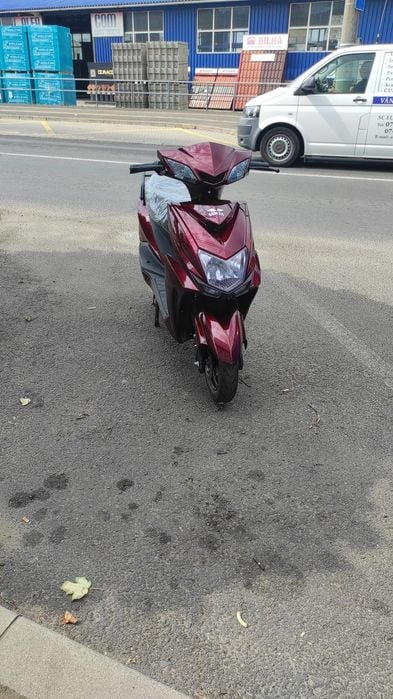 Scuter electric aproape nou