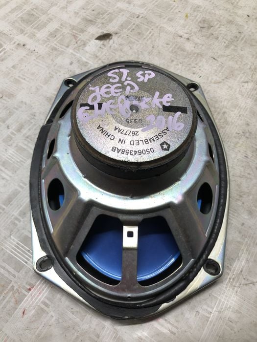 Boxa stanga spate Jeep Cherokee 2.2 Motorina 2016