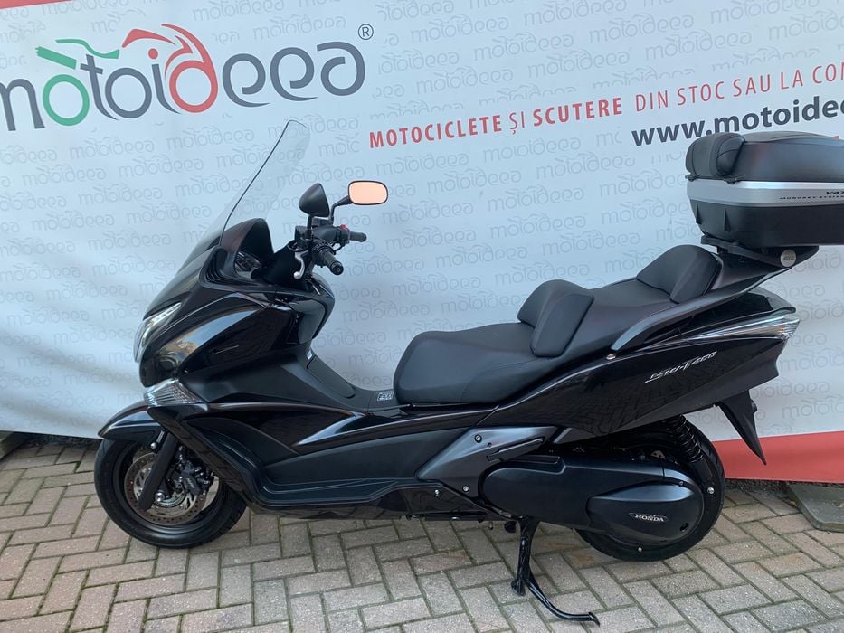 Motoideea vinde  HONDA SWT Silverwing  400  2014 ABS Rate Garantie