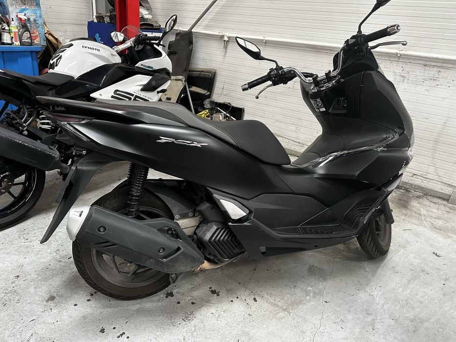 Honda PCX 125 usor avariat 2021