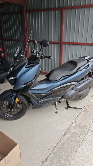 Scuter Zontes M310 Maxiscuter