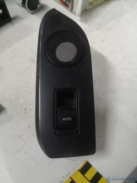 Butoane Geamuri Electrice Dreapta Fata Toyota Land Cruiser 150 (Trj15_