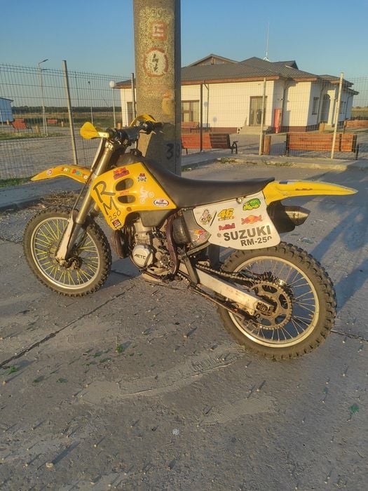 Vând Cross Suzuki Rm 250cc