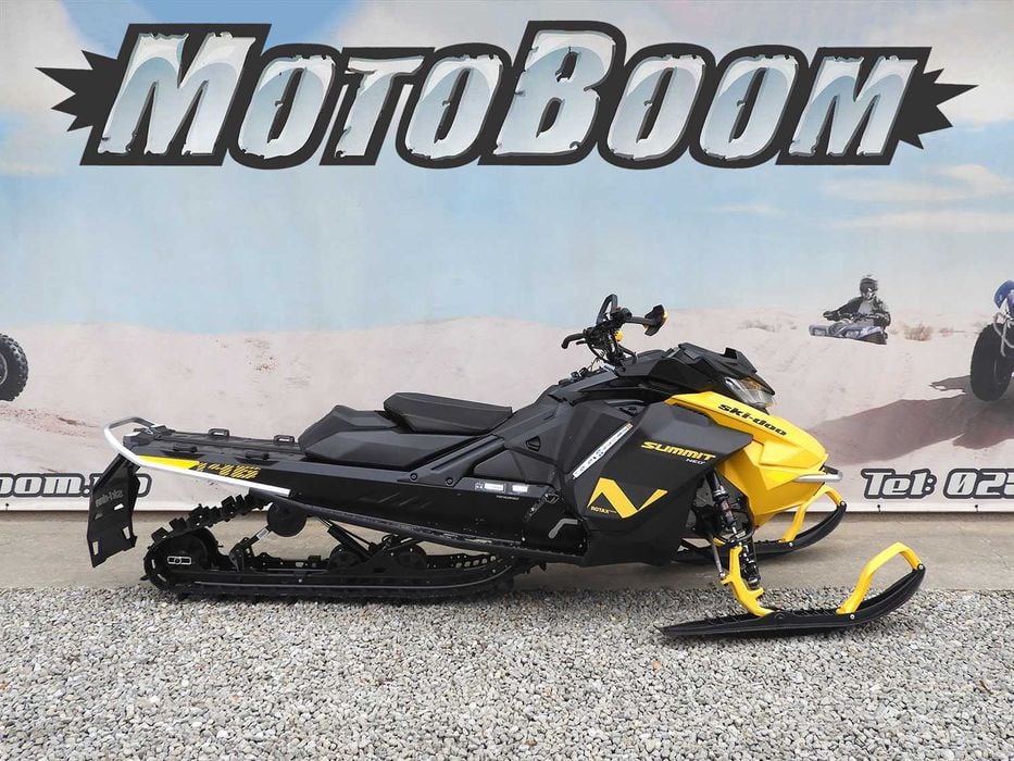 Promo Snowmobil Ski-Doo Summit NEO+ 600 EFI 2025