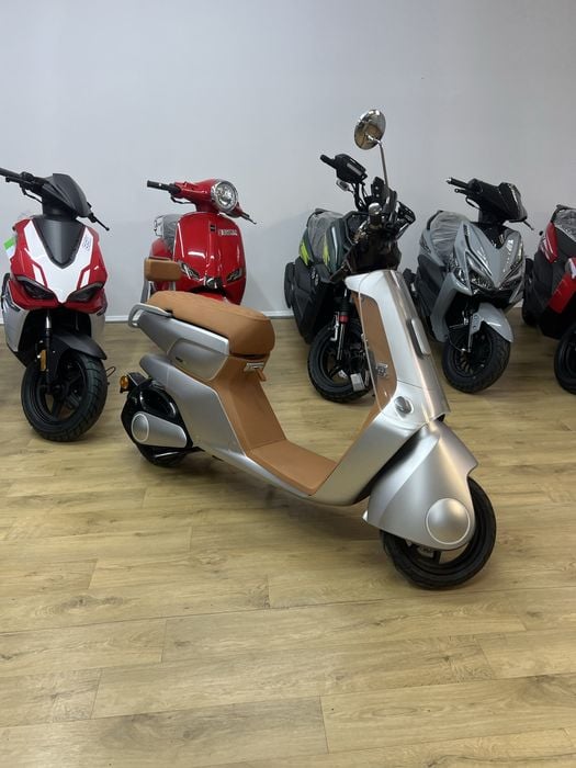 Fara Permis - Scuter STARDUST - produs nou 2025 - test drive gratuit