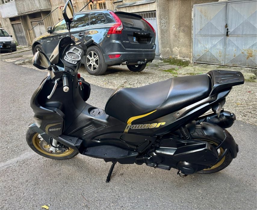 gilera runner 200ST