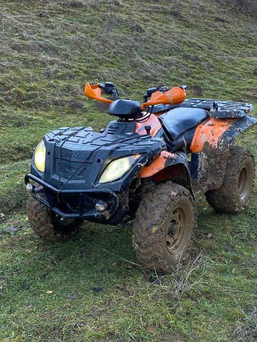 Vând atv linhai de 300