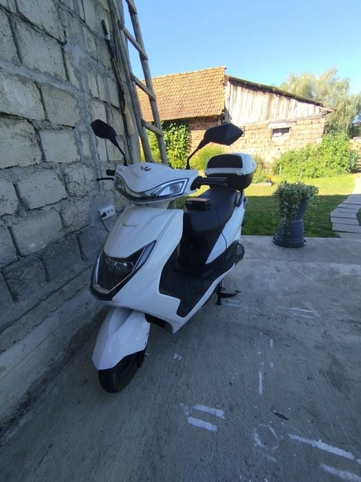 Vând scuter electric
