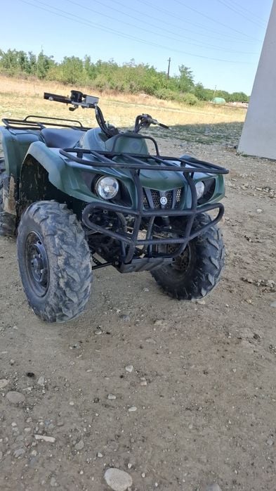 Vând  atv  Yamaha  grilzi