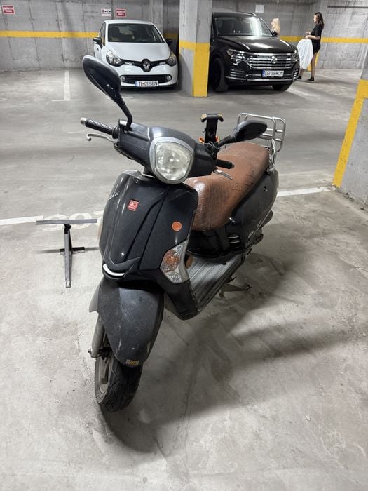 Scuter KYMKO LIKE 2009 25km/h FARA permis