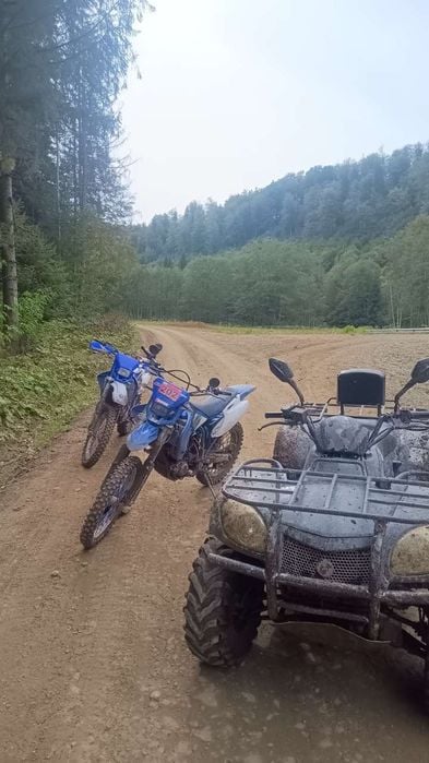 Vând cros Yamaha yz426f