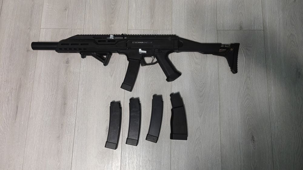 Airsoft ASG Scorpion EVO BET AEG [UPGRADED] + 4 mag-uri
