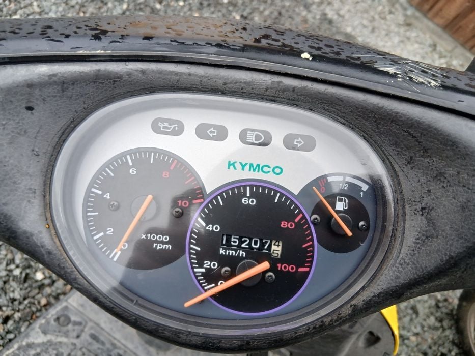 Vând sau schimb scutere de 49 cc