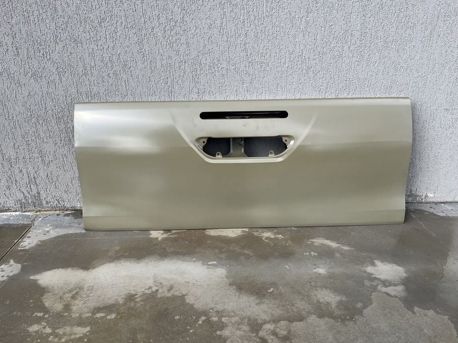 Usa oblon bena Toyota hilux 2015-2023