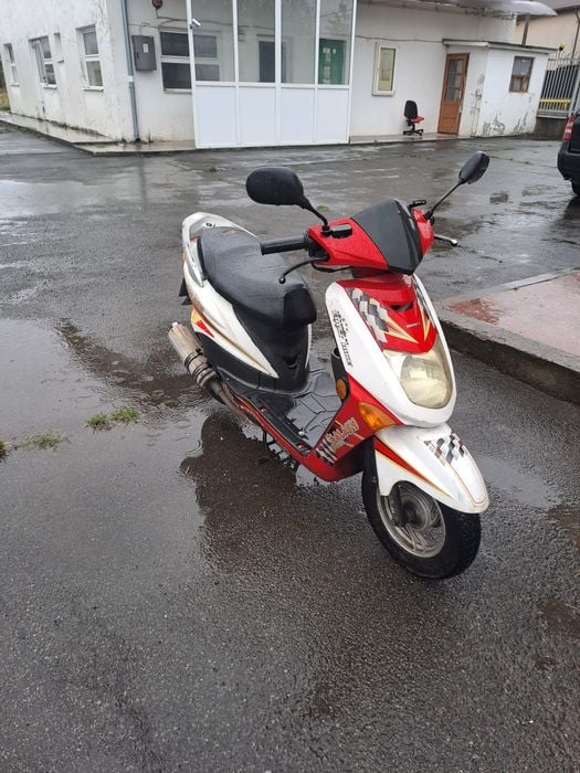 Vând scuter galaxy 49cc