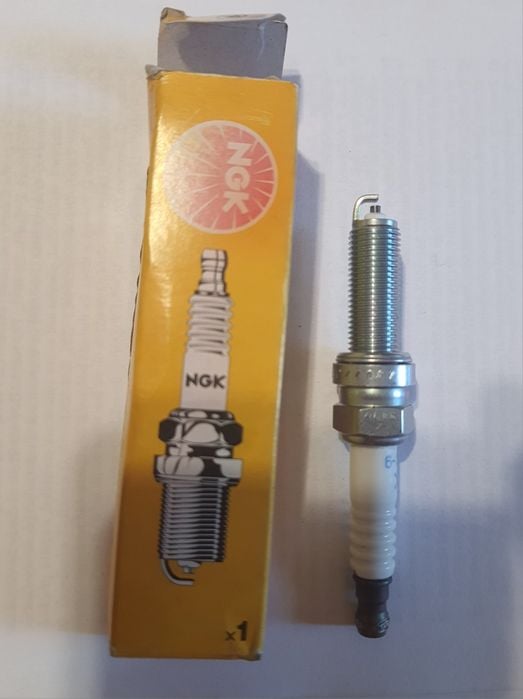 Bujie NGK LMAR8C-9 noua