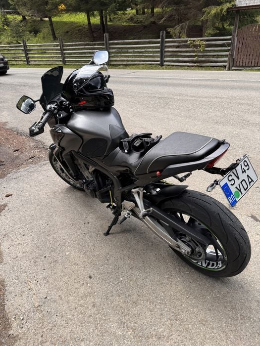 Honda cbf 650 in stre forte buna  cu abs sau schimb cu jeep offroad