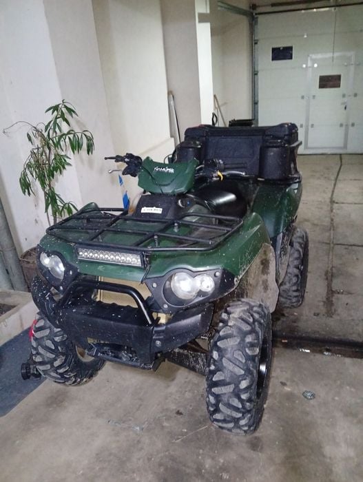 Vând sau schimb Kawasaki brute force 750
