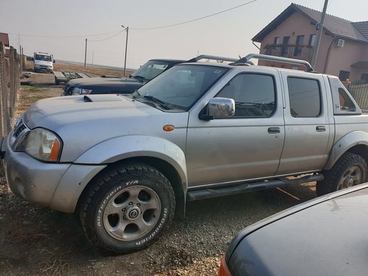 dezmembrez nissan navara d22 an 2005 motor de 133hp yd25