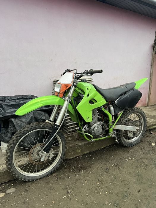 Kawasaki KLX 650 schimb - fierbe apa