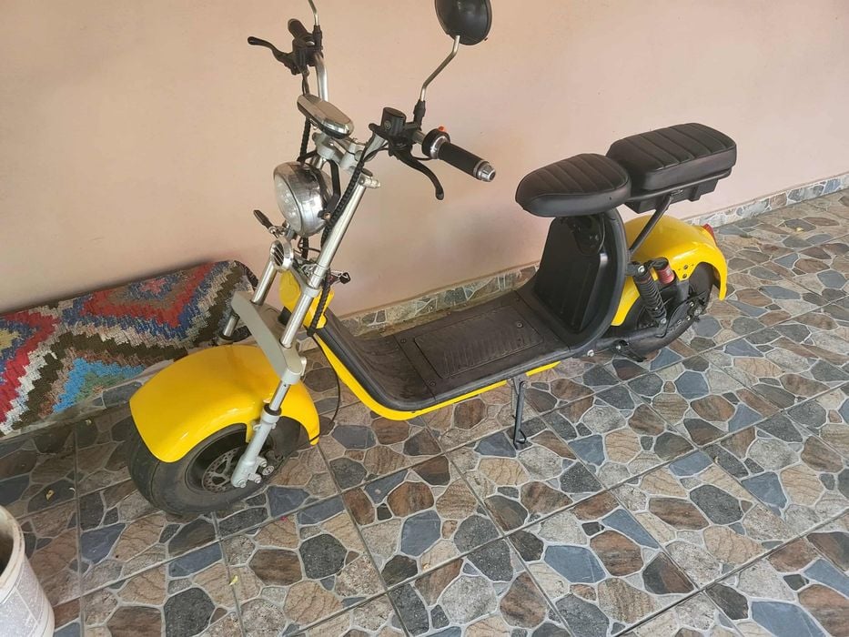 Vând scuter electric