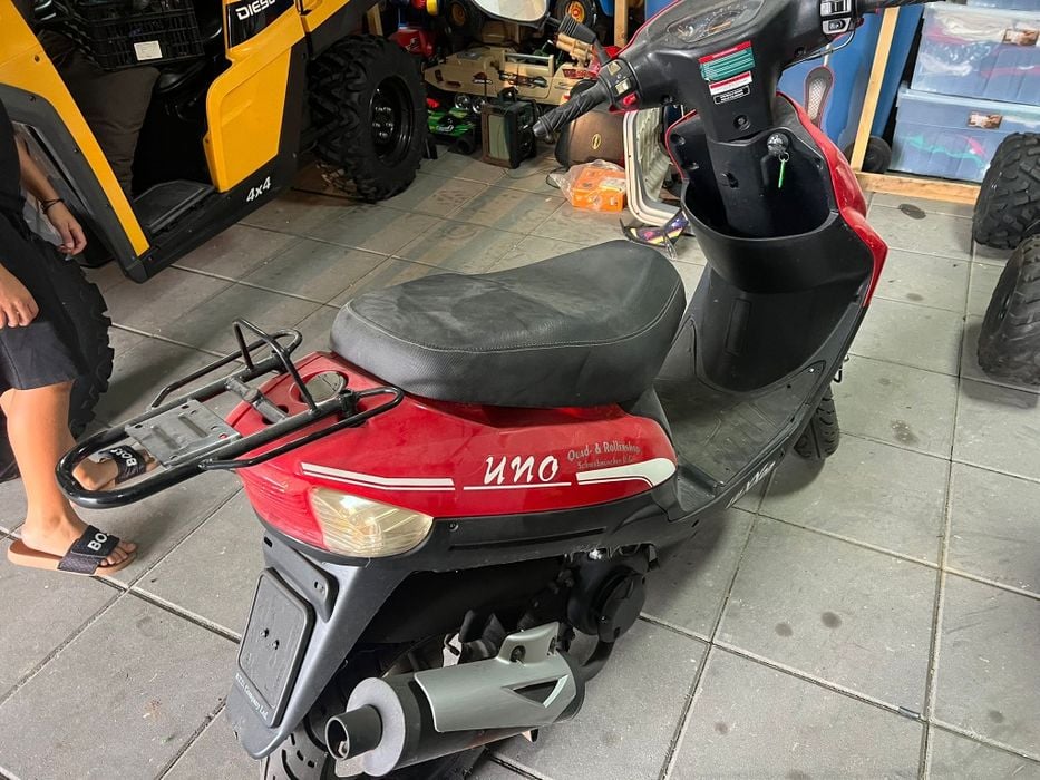 Vand UNO 50 in stare foarte buna.