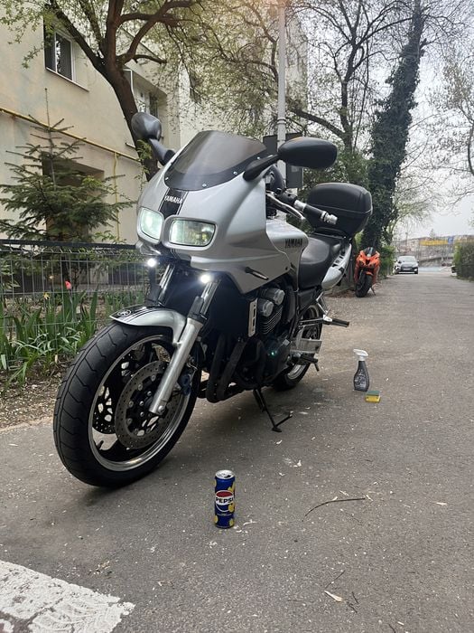 Schimb/vand Yamaha FZS600 Fazer