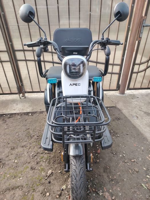 Vand tricicleta apm 2 ztec noua