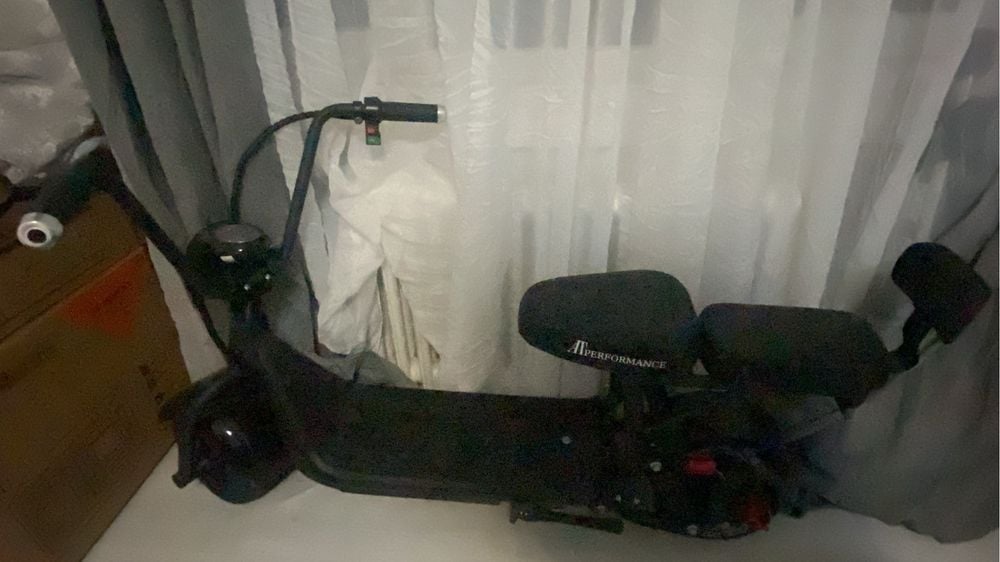 Vand scuter electric