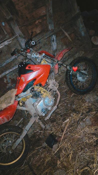 Vând sau schimb cross cu motor de atv 125cc