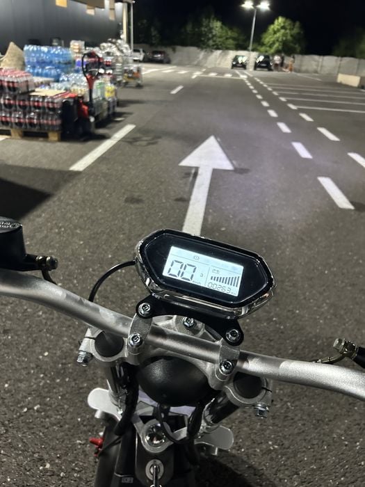 Scuter electric 1500W, baterie de 20Ah