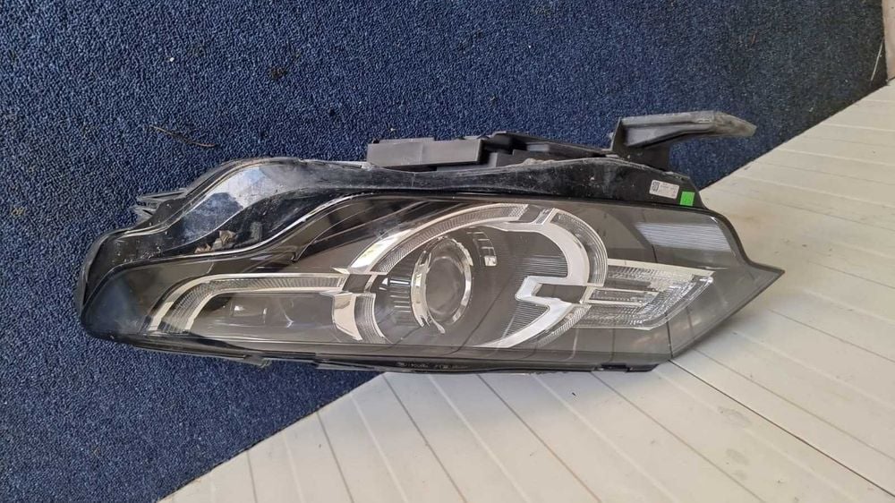 far stanga si capota. Land Rover Discovery Sport 2017