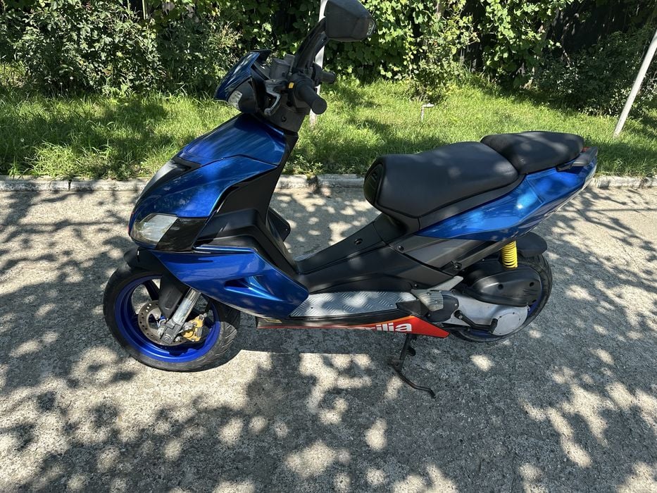 Scuter aprilia sr 50 .Dezmembrez