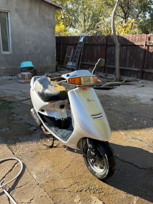 Scuter aprilia amico